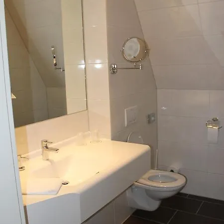 Am Schlosspark 3* וורמס