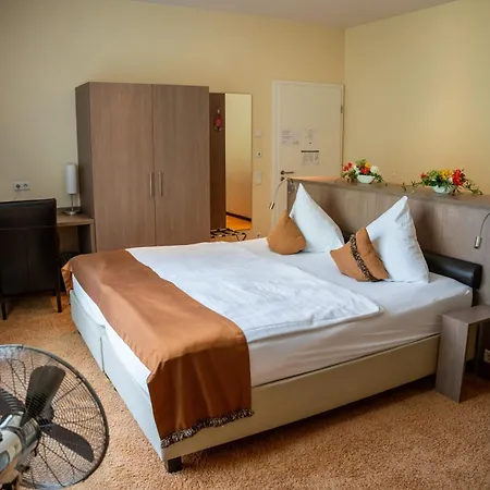 Bed & Breakfast Am Schlosspark 2*