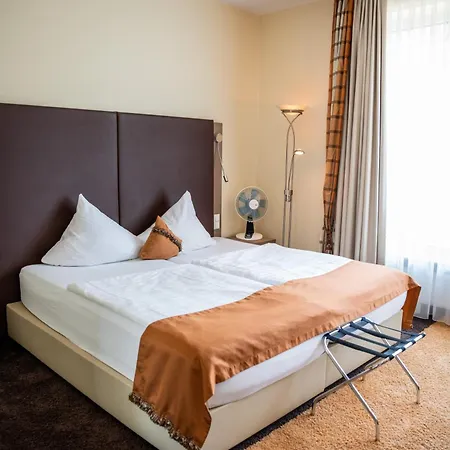 Am Schlosspark 3* וורמס