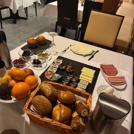 Bed & Breakfast Am Schlosspark 2*