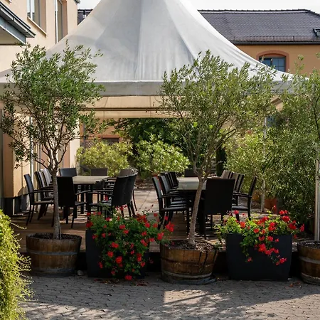 Hotel Am Schlosspark 2*
