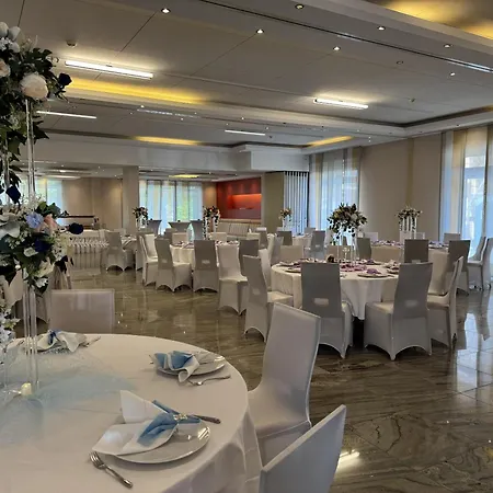 Hotel Am Schlosspark 3*