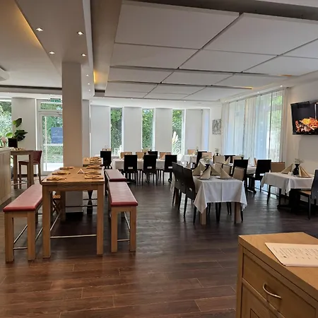 מלון Am Schlosspark וורמס