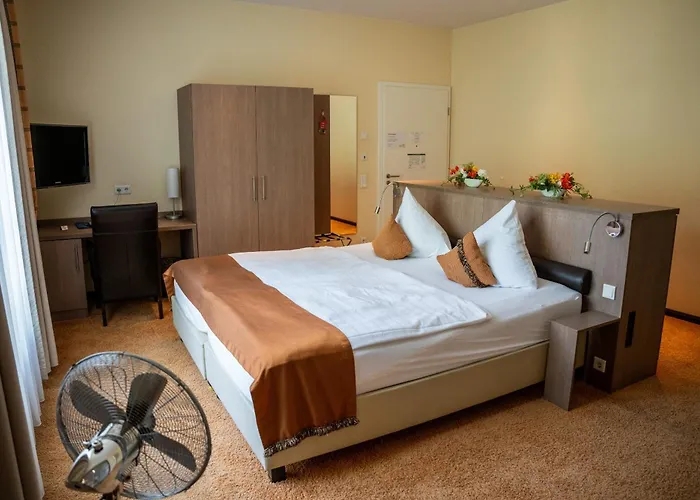 Am Schlosspark Hotel 3*